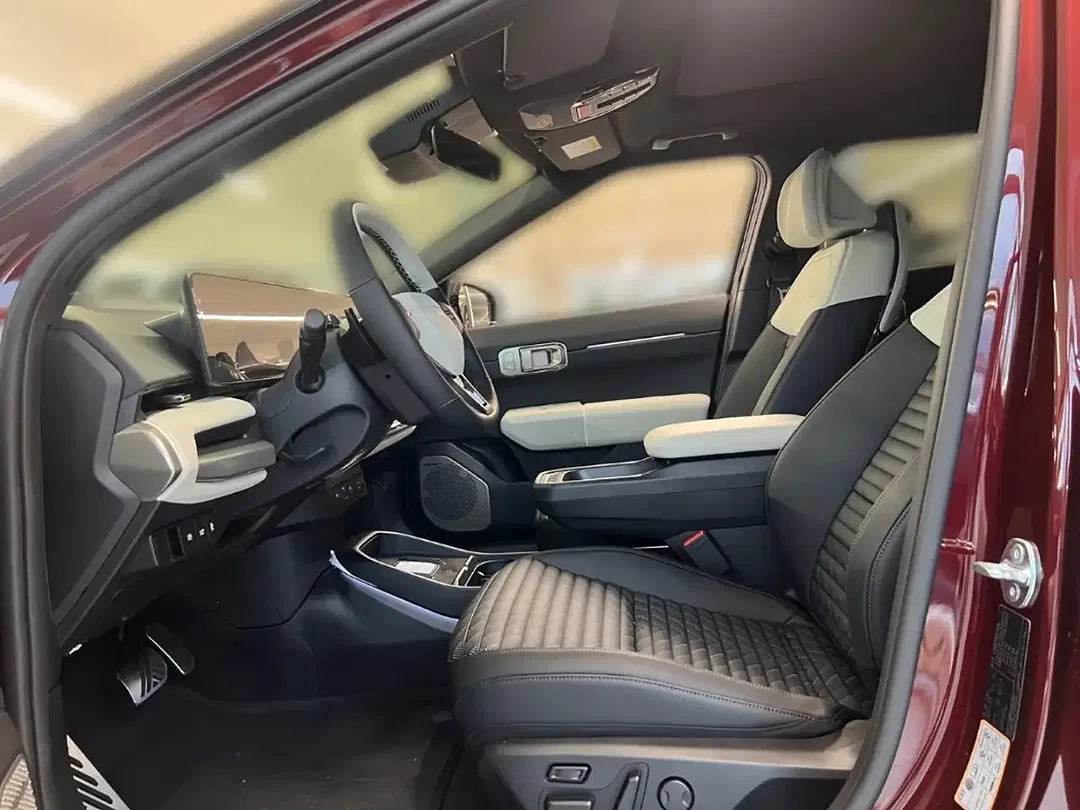 Kia EV4 - Thumbnail 7