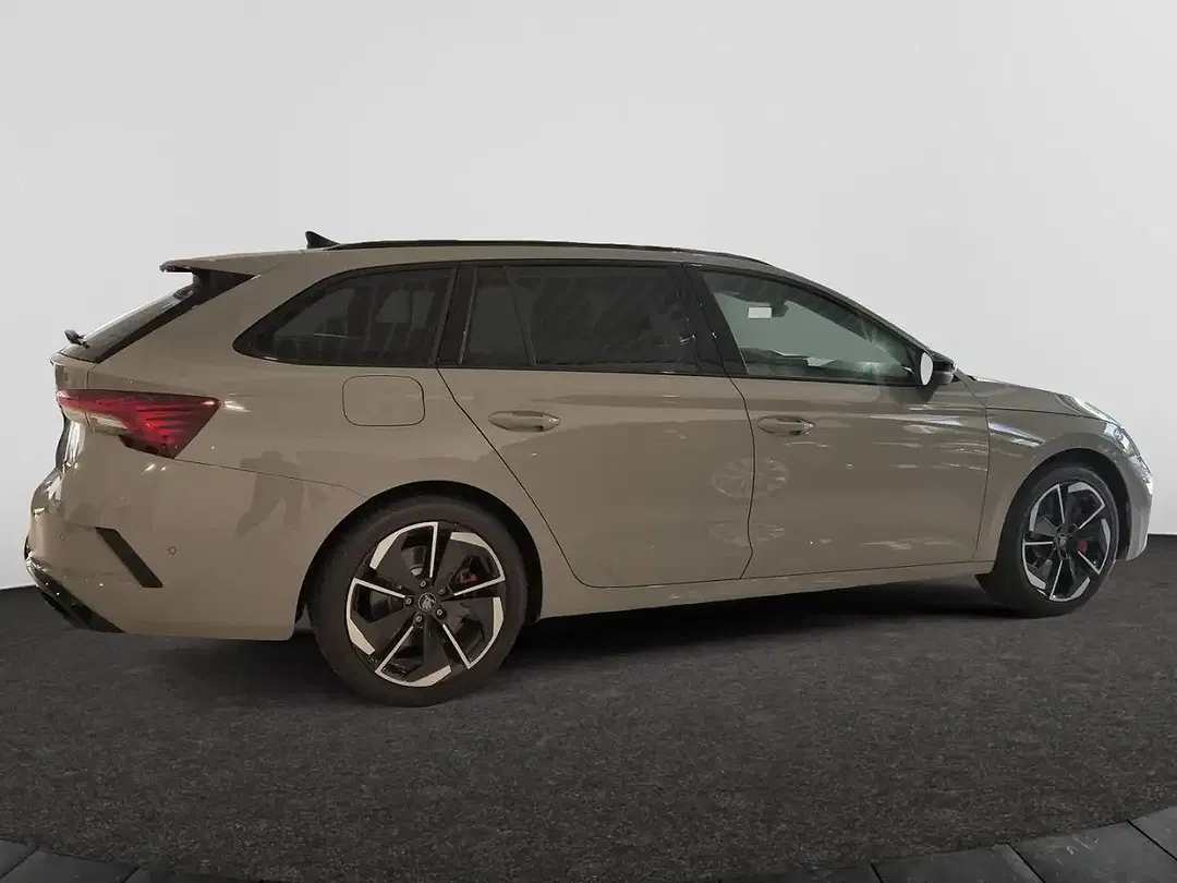 Skoda Octavia - Thumbnail 6