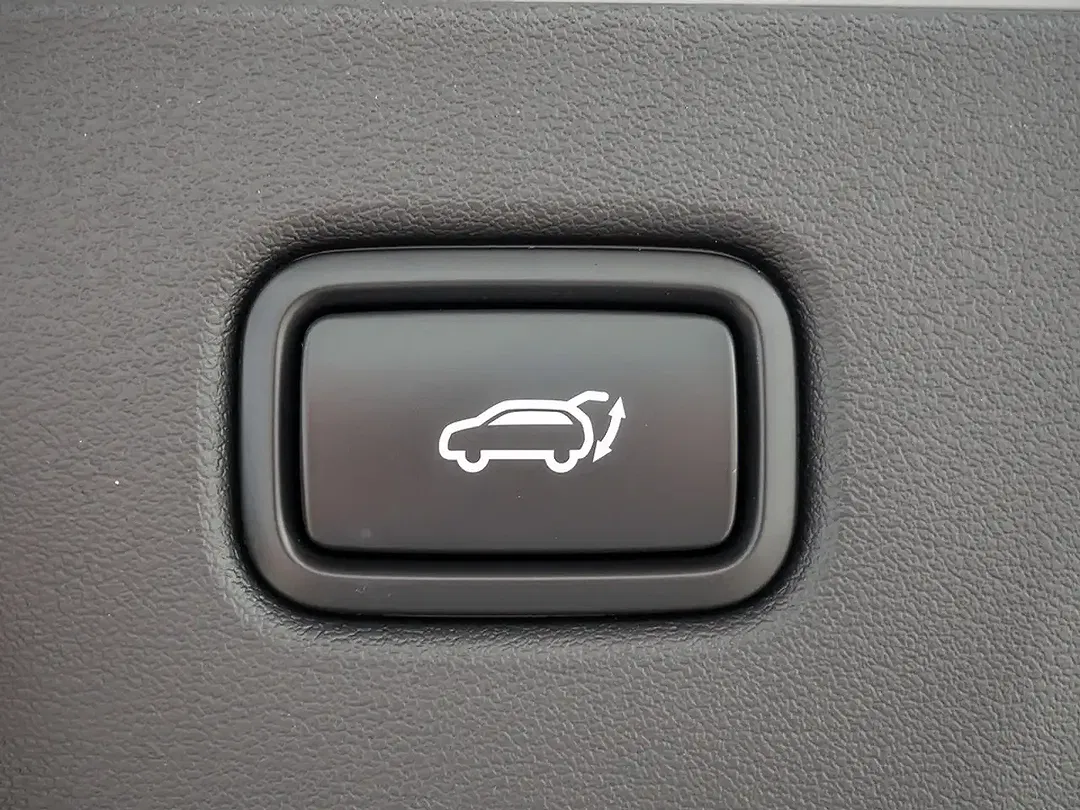 Kia EV6 - Thumbnail 4