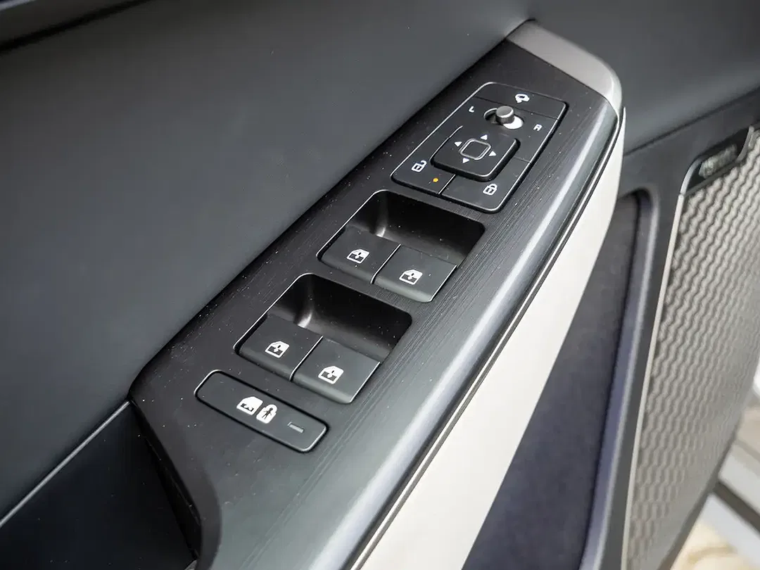 Kia EV6 - Thumbnail 5