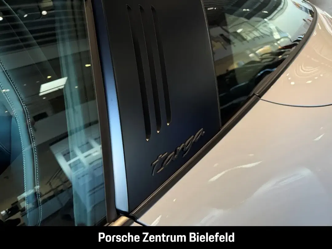 Porsche 992 - Thumbnail 11
