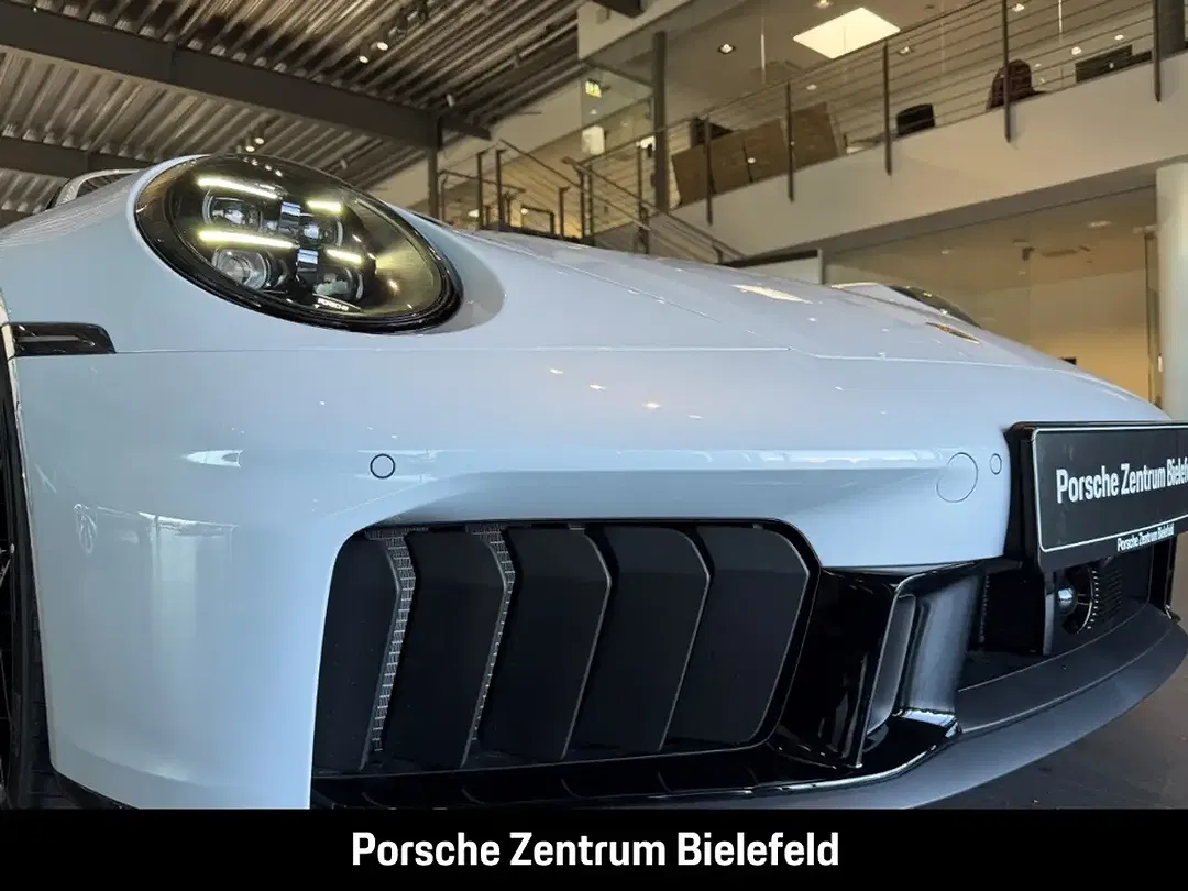 Porsche 992 - Thumbnail 4
