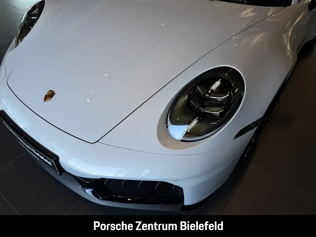 Porsche 992 - Thumbnail 5