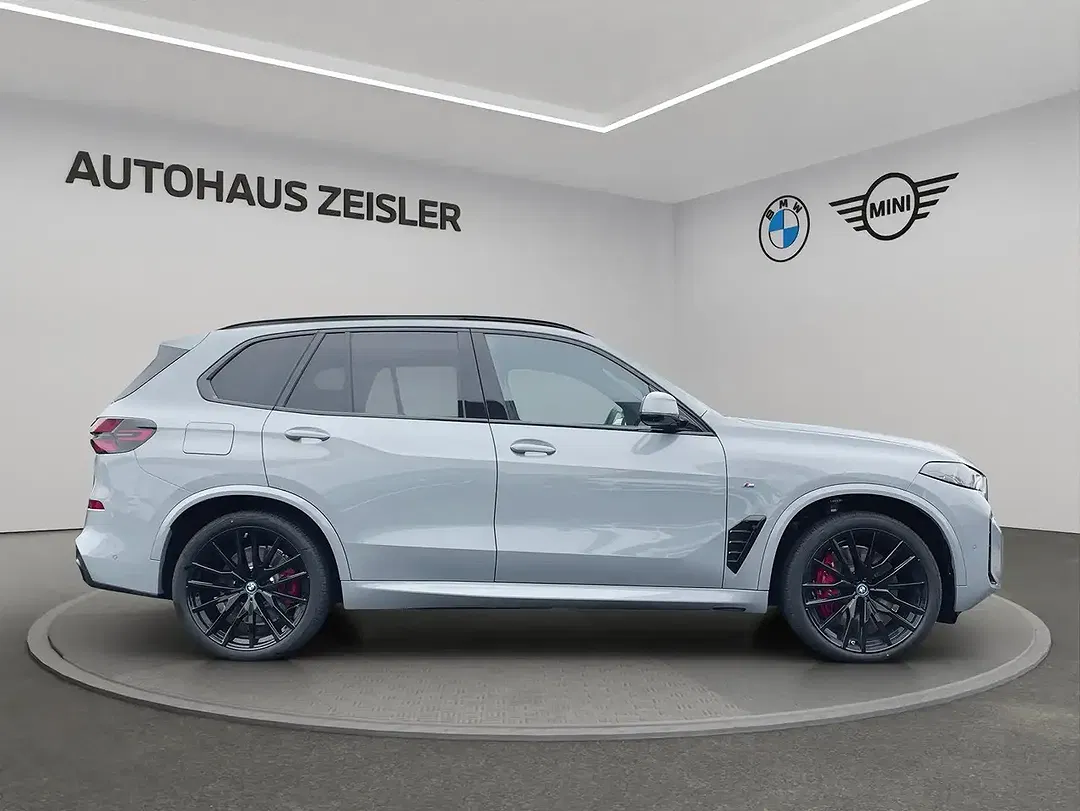BMW X5 - Thumbnail 3