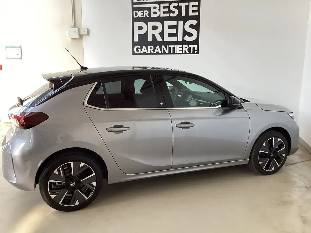 Opel Corsa - Thumbnail 2