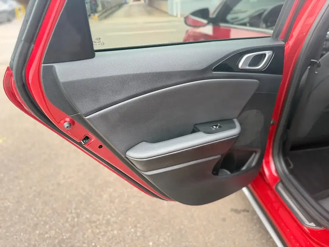 Kia Ceed / cee'd - Thumbnail 13