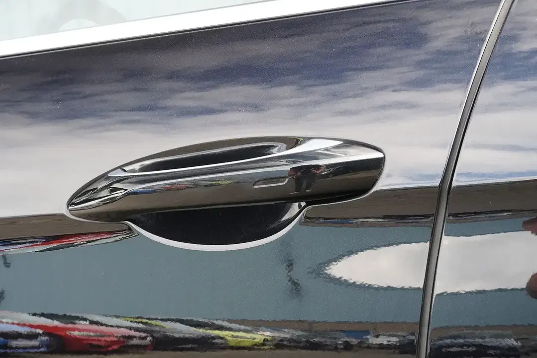 Porsche Panamera - Thumbnail 11