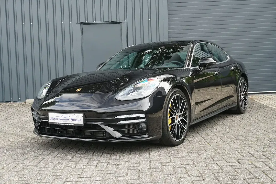 Porsche Panamera - Thumbnail 3
