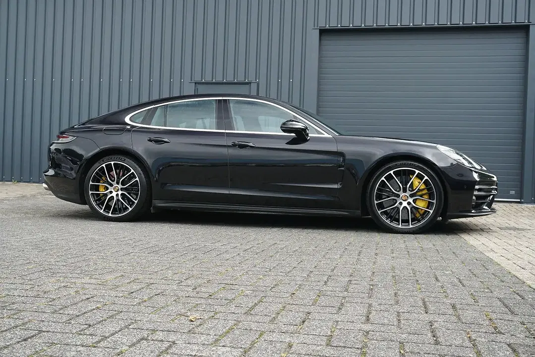 Porsche Panamera - Thumbnail 8
