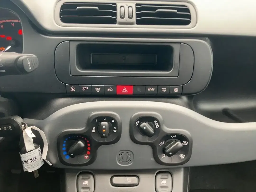 Fiat Panda - Thumbnail 11