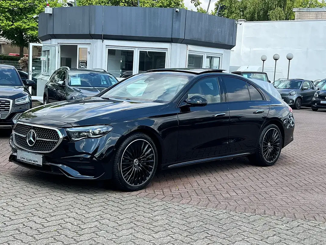 Mercedes-Benz E 200 - Thumbnail 1