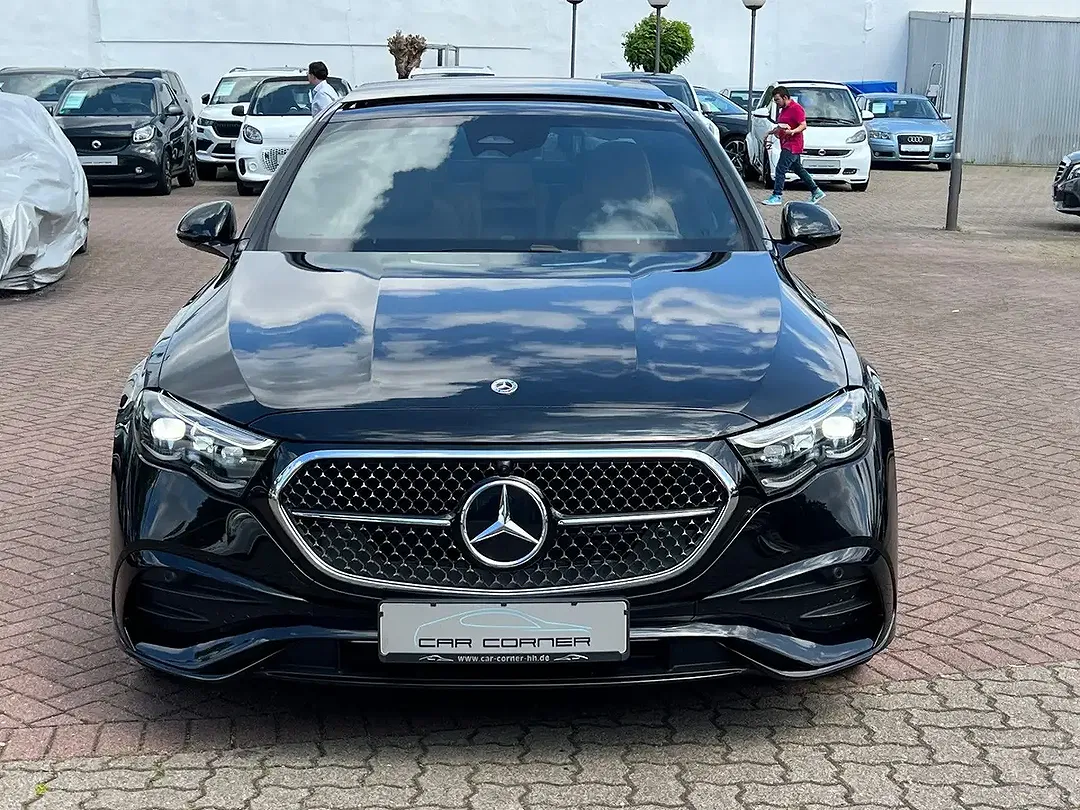 Mercedes-Benz E 200 - Thumbnail 8