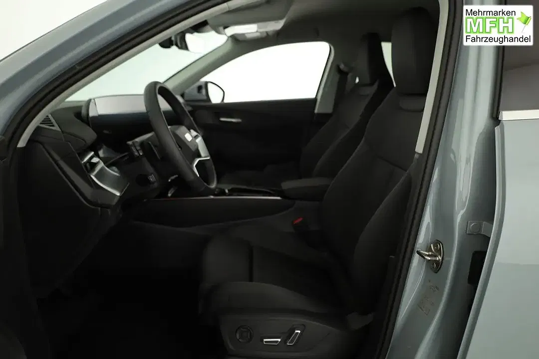 Audi Q3 - Thumbnail 10