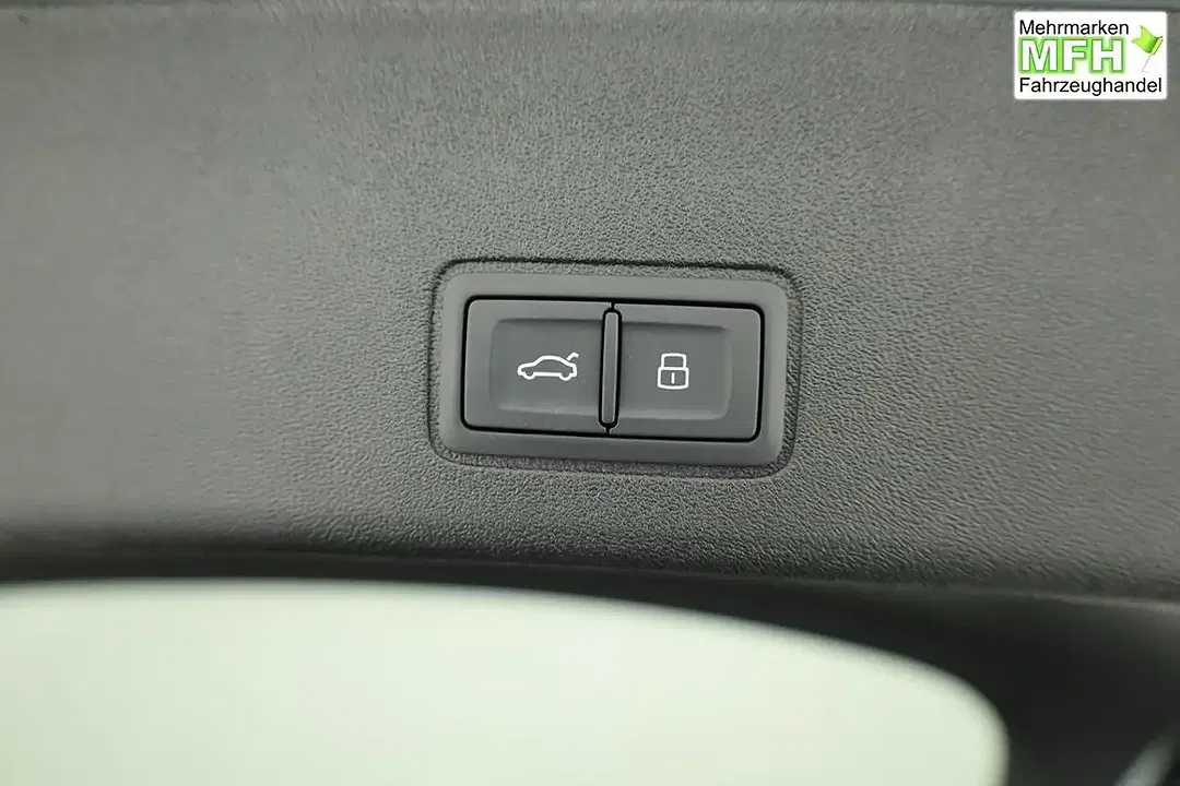 Audi Q3 - Thumbnail 13