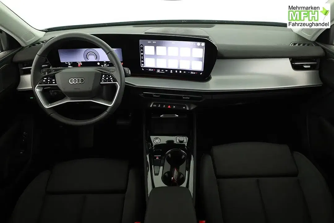 Audi Q3 - Thumbnail 4