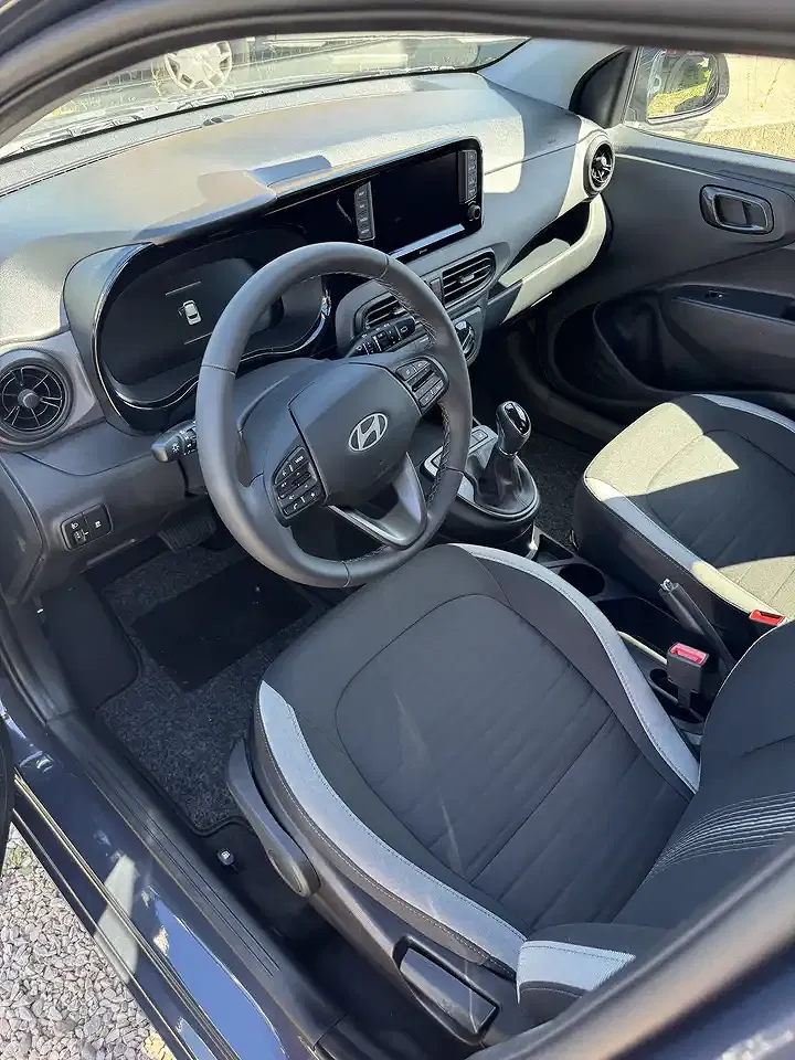 Hyundai i10 - Thumbnail 12