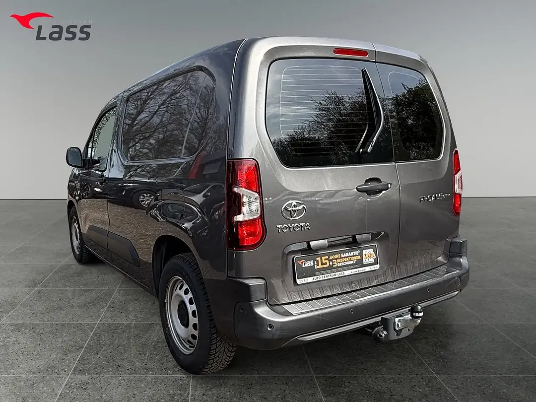 Toyota Proace City - Thumbnail 3