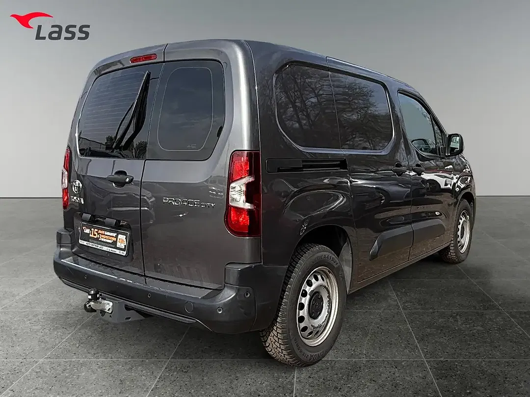 Toyota Proace City - Thumbnail 5
