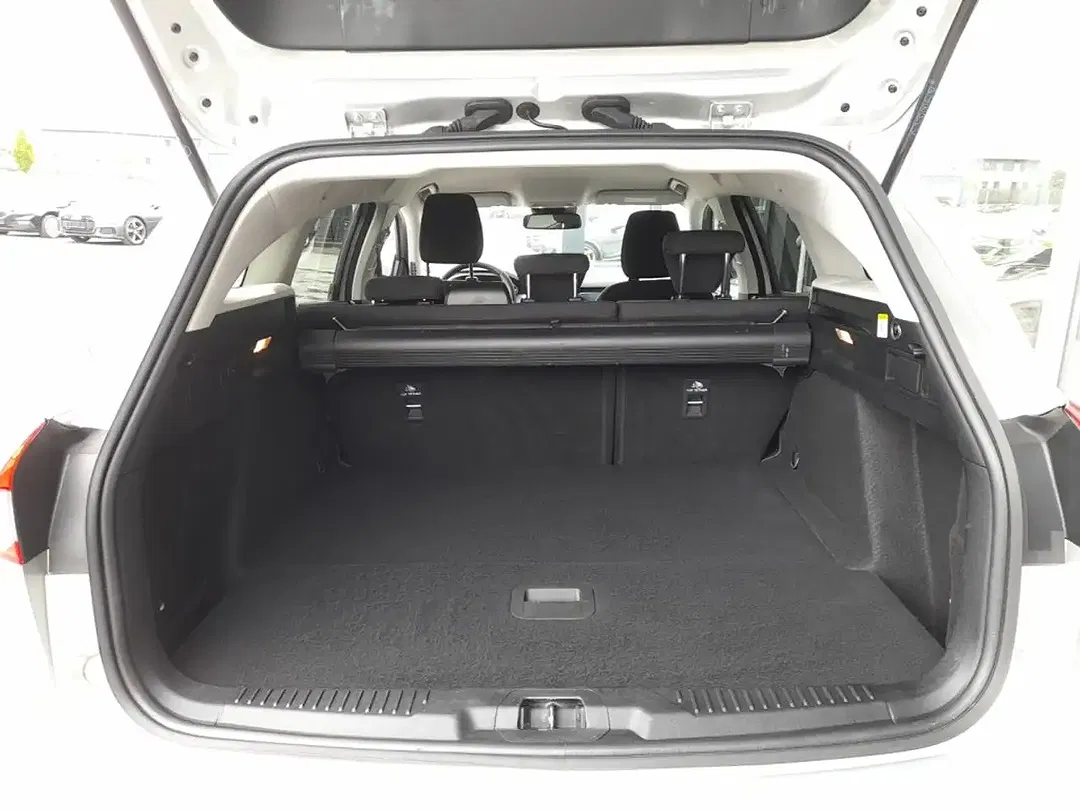 Ford Focus - Thumbnail 12