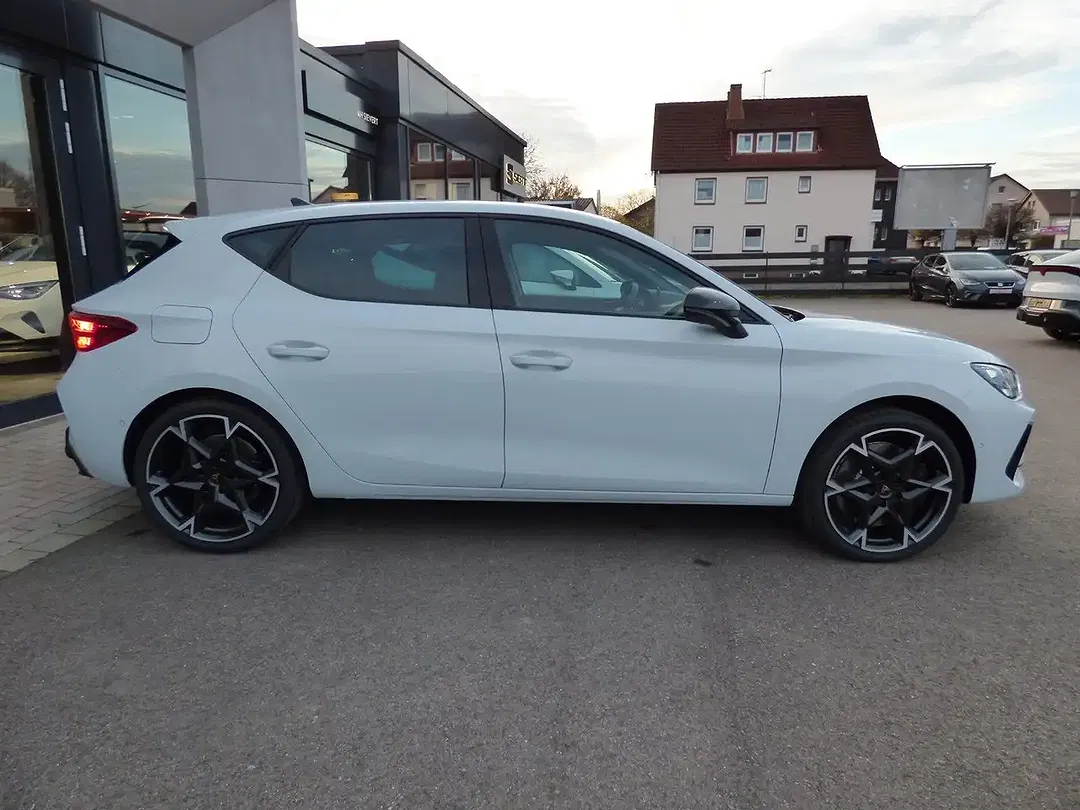 CUPRA Leon - Thumbnail 13