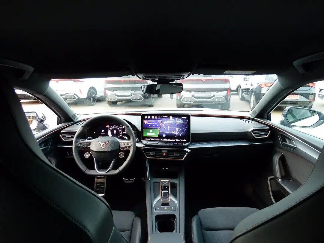CUPRA Leon - Thumbnail 2