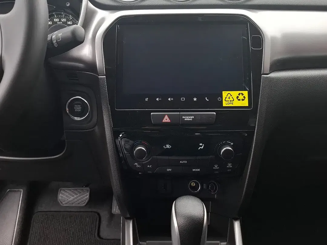 Suzuki Vitara - Thumbnail 13