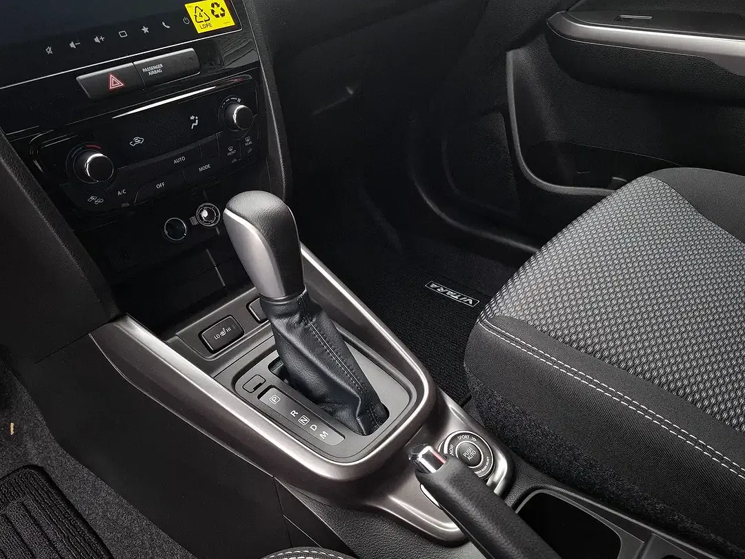 Suzuki Vitara - Thumbnail 14