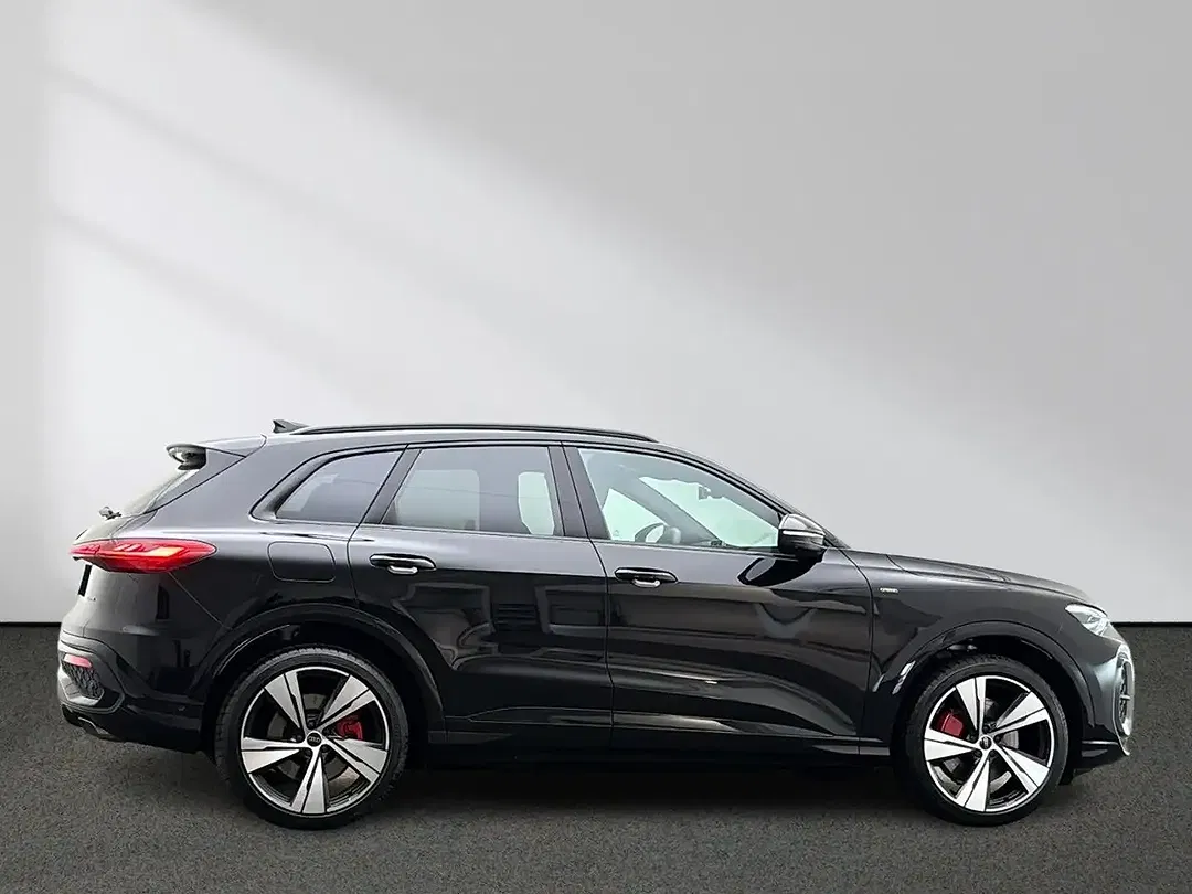 Audi Q5 - Thumbnail 2