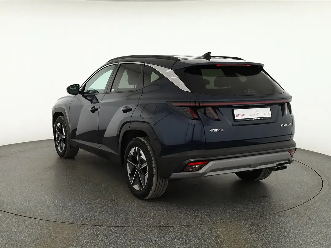 Hyundai TUCSON - Thumbnail 2