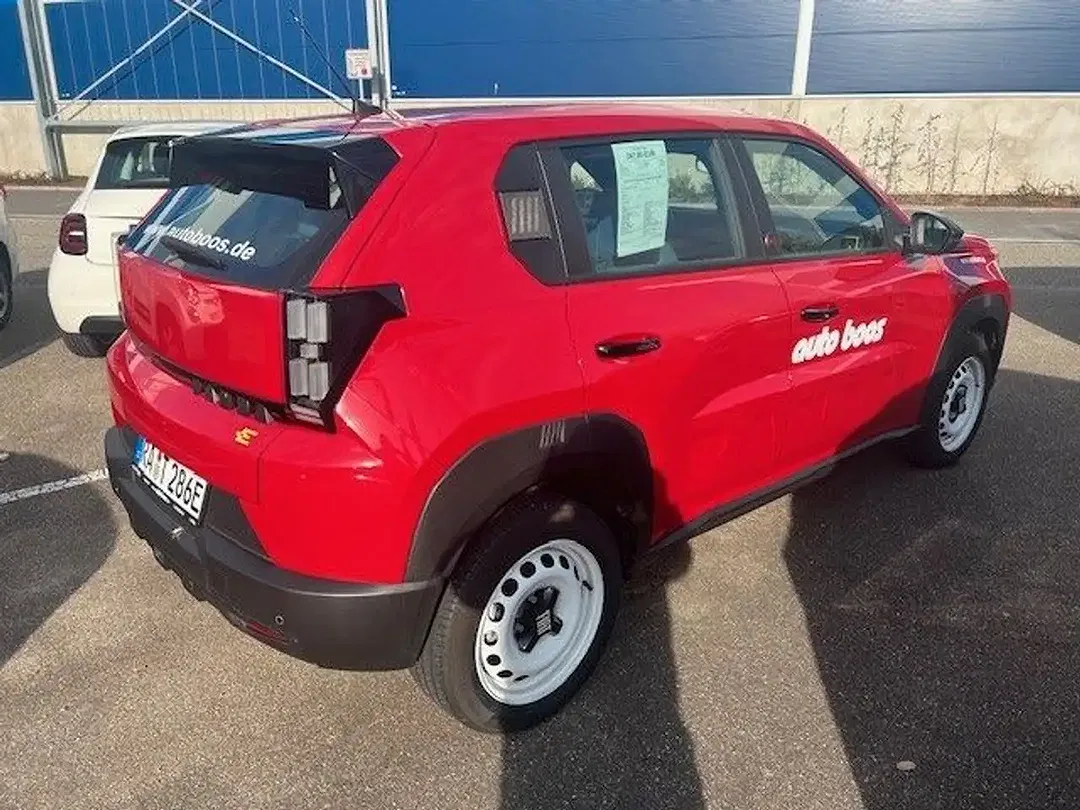 Fiat Grande Panda - Thumbnail 4