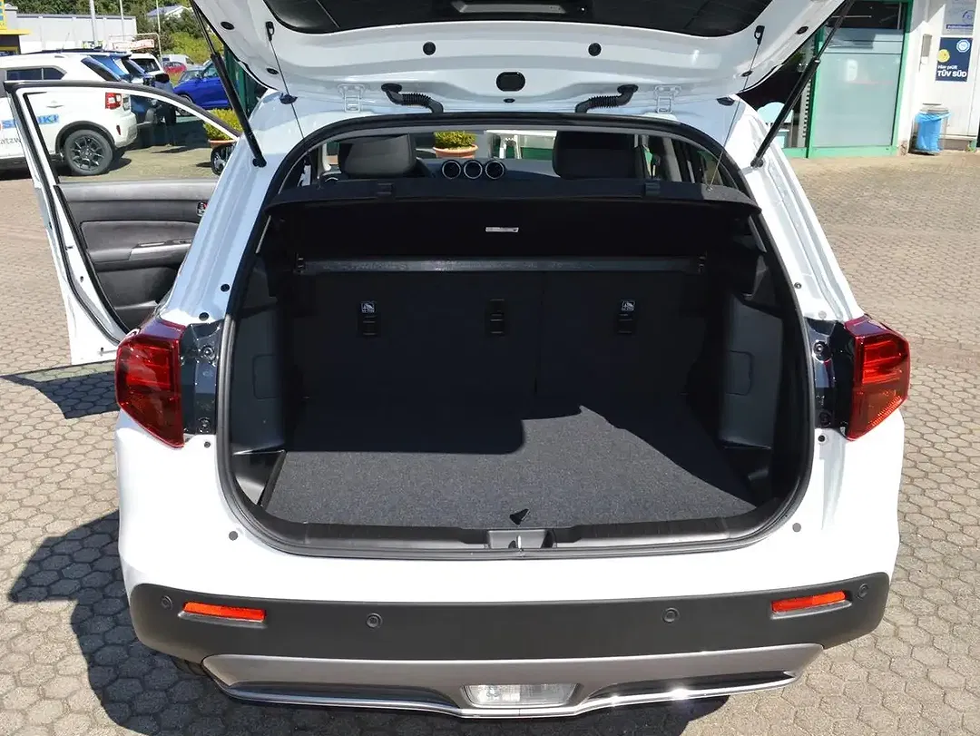Suzuki Vitara - Thumbnail 13