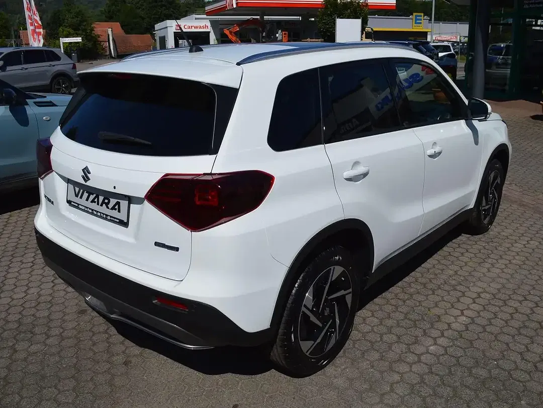 Suzuki Vitara - Thumbnail 6