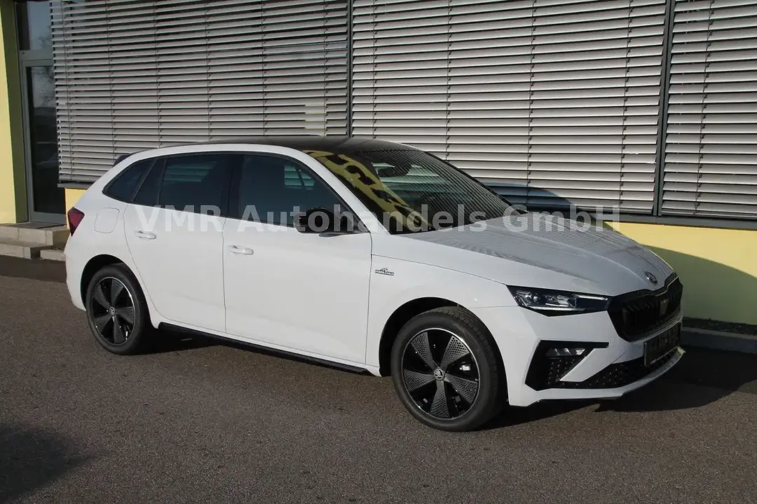 Skoda Scala - Thumbnail 1