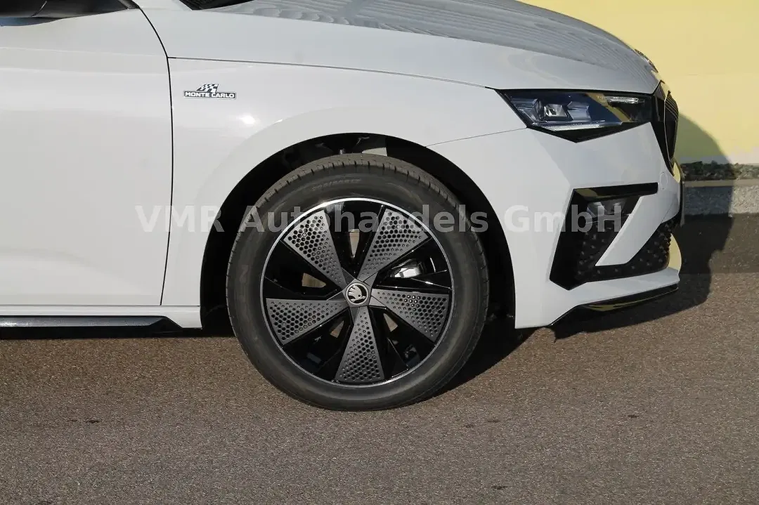 Skoda Scala - Thumbnail 8