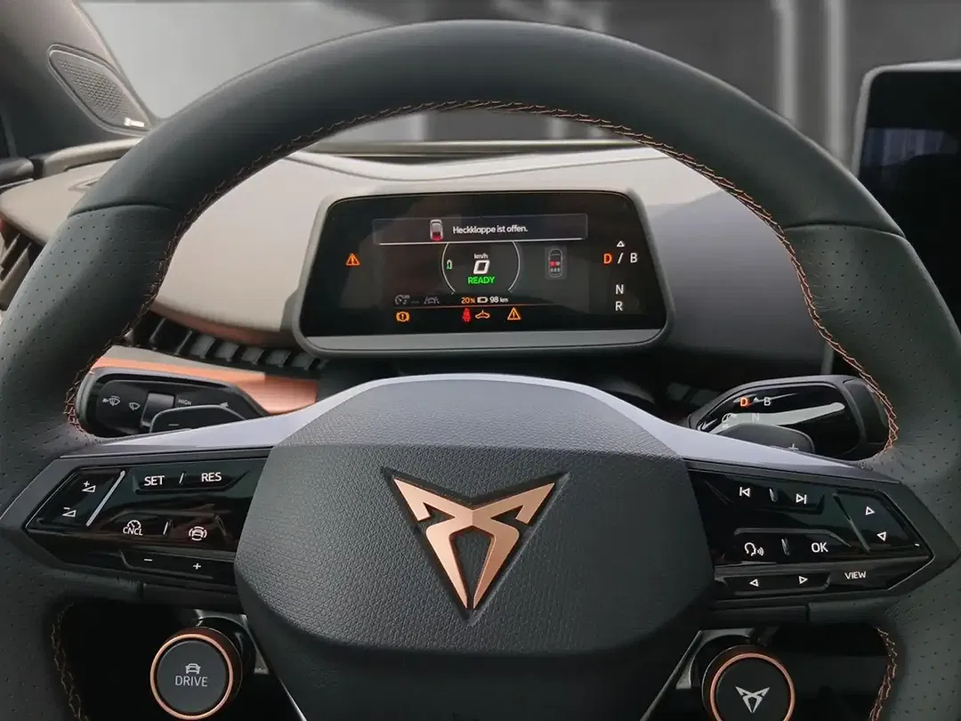 CUPRA Tavascan - Thumbnail 13