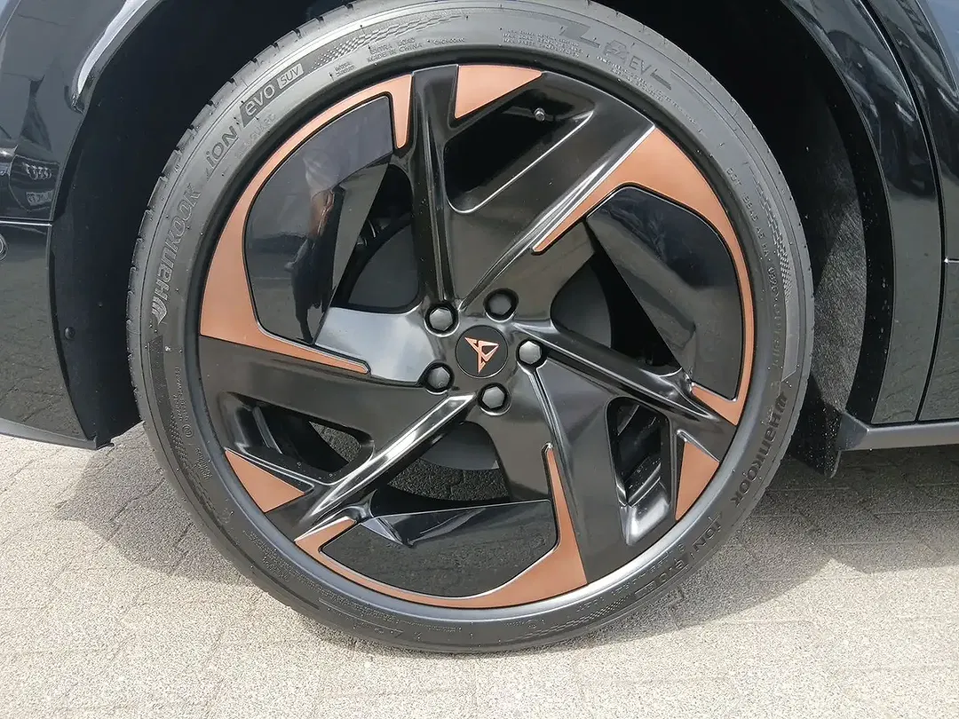 CUPRA Tavascan - Thumbnail 7