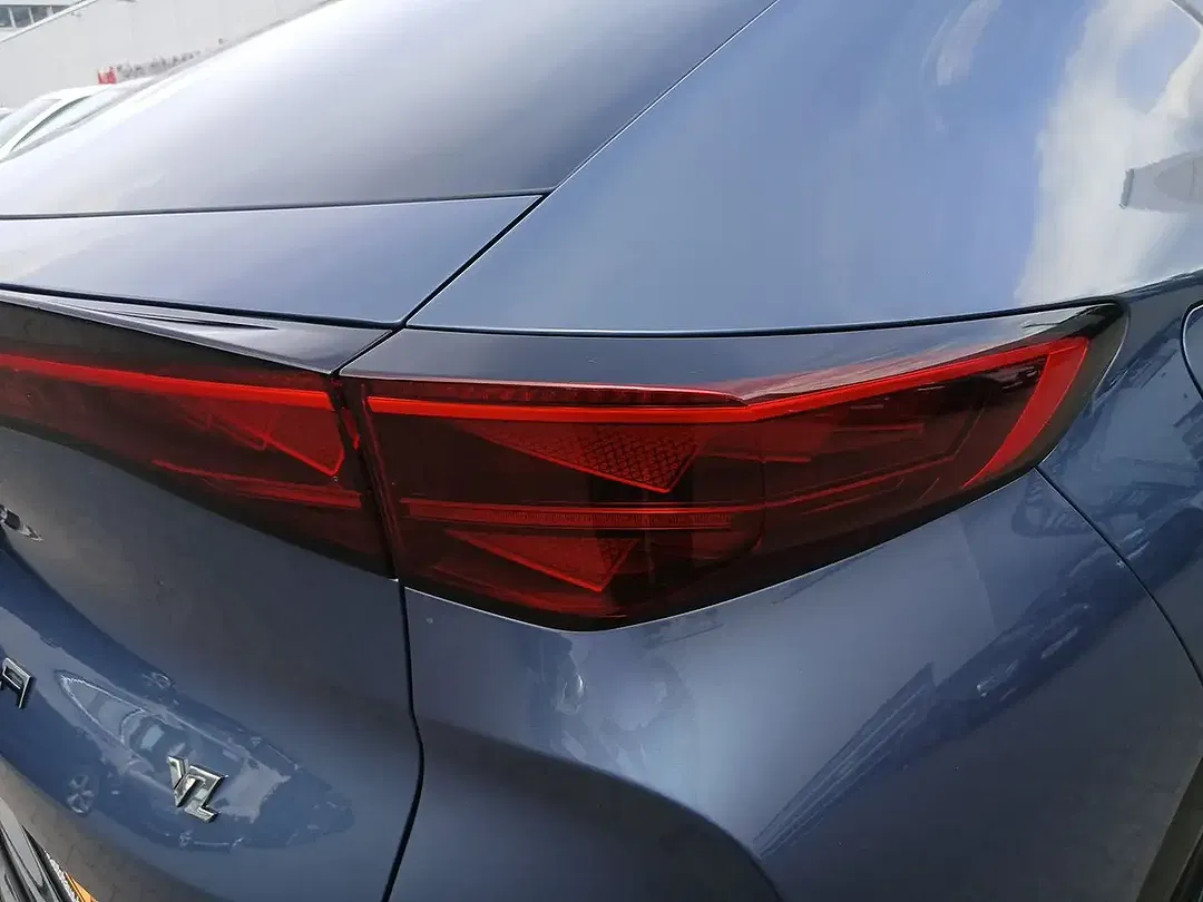 CUPRA Tavascan - Thumbnail 9