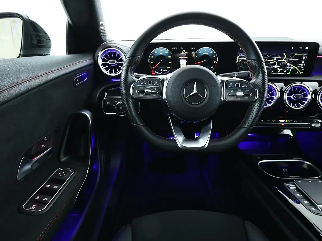 Mercedes-Benz CLA 180 - Thumbnail 10