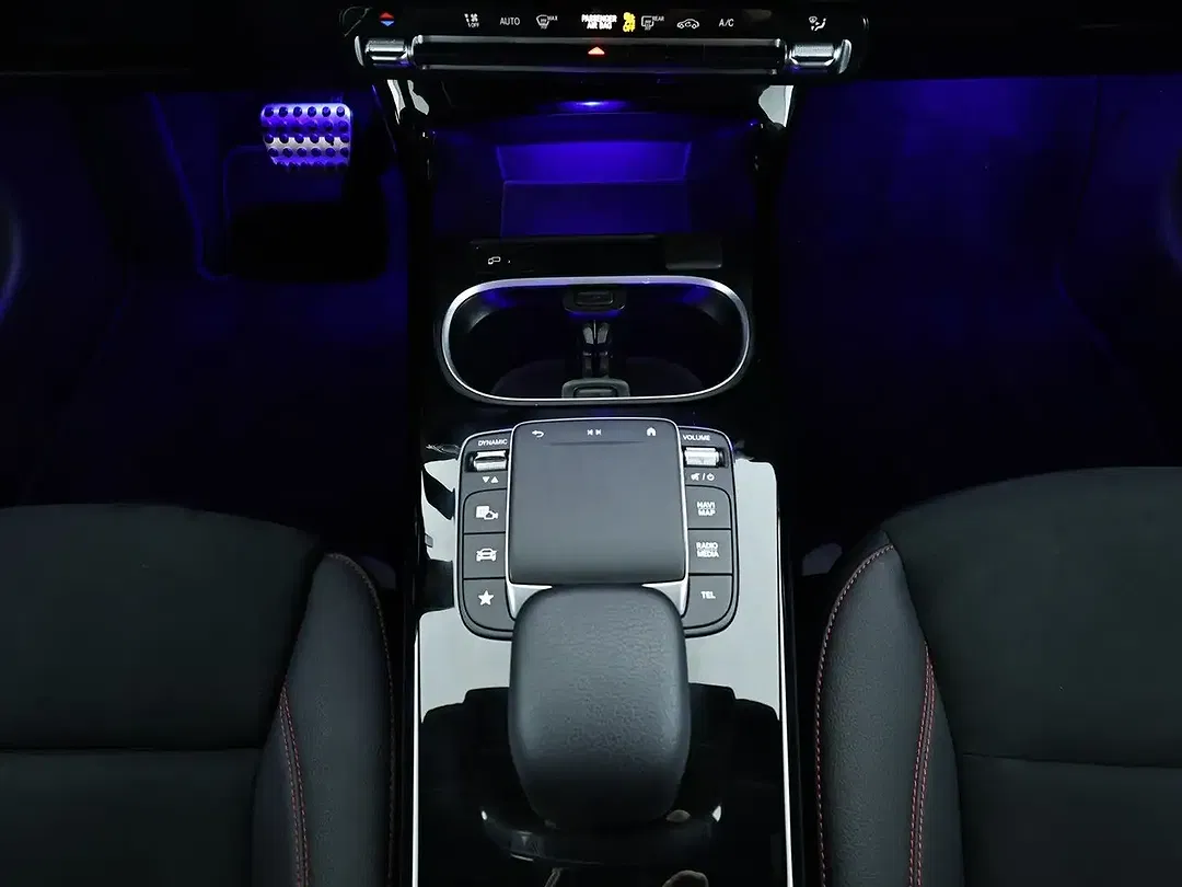 Mercedes-Benz CLA 180 - Thumbnail 13