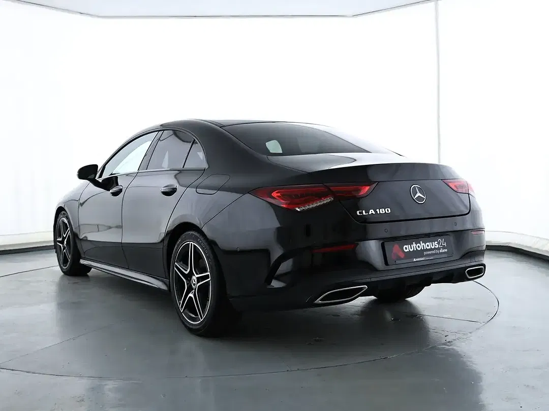 Mercedes-Benz CLA 180 - Thumbnail 4