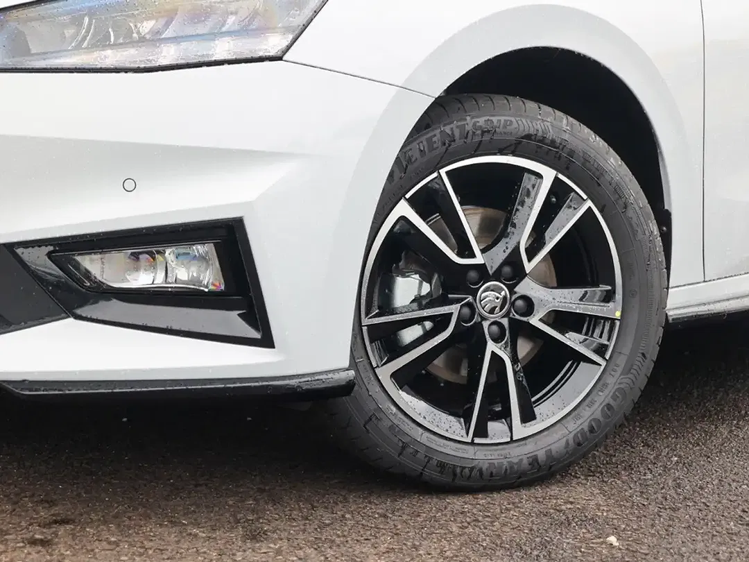 Skoda Fabia - Thumbnail 4