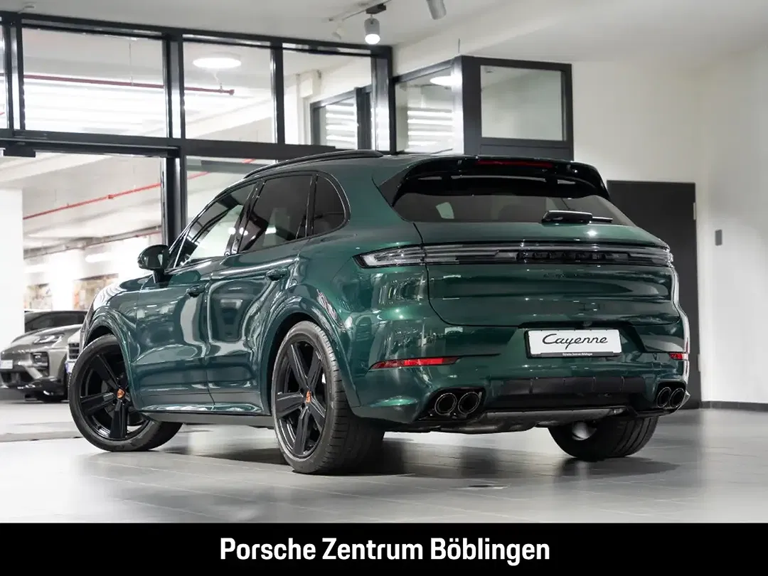 Porsche Cayenne - Thumbnail 3