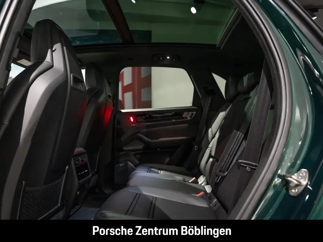 Porsche Cayenne - Thumbnail 8