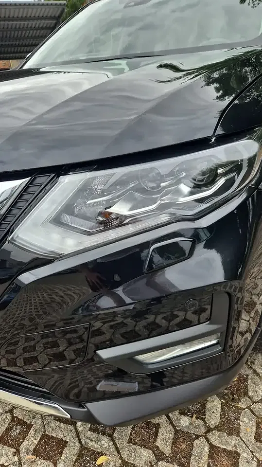 Nissan X-Trail - Thumbnail 3