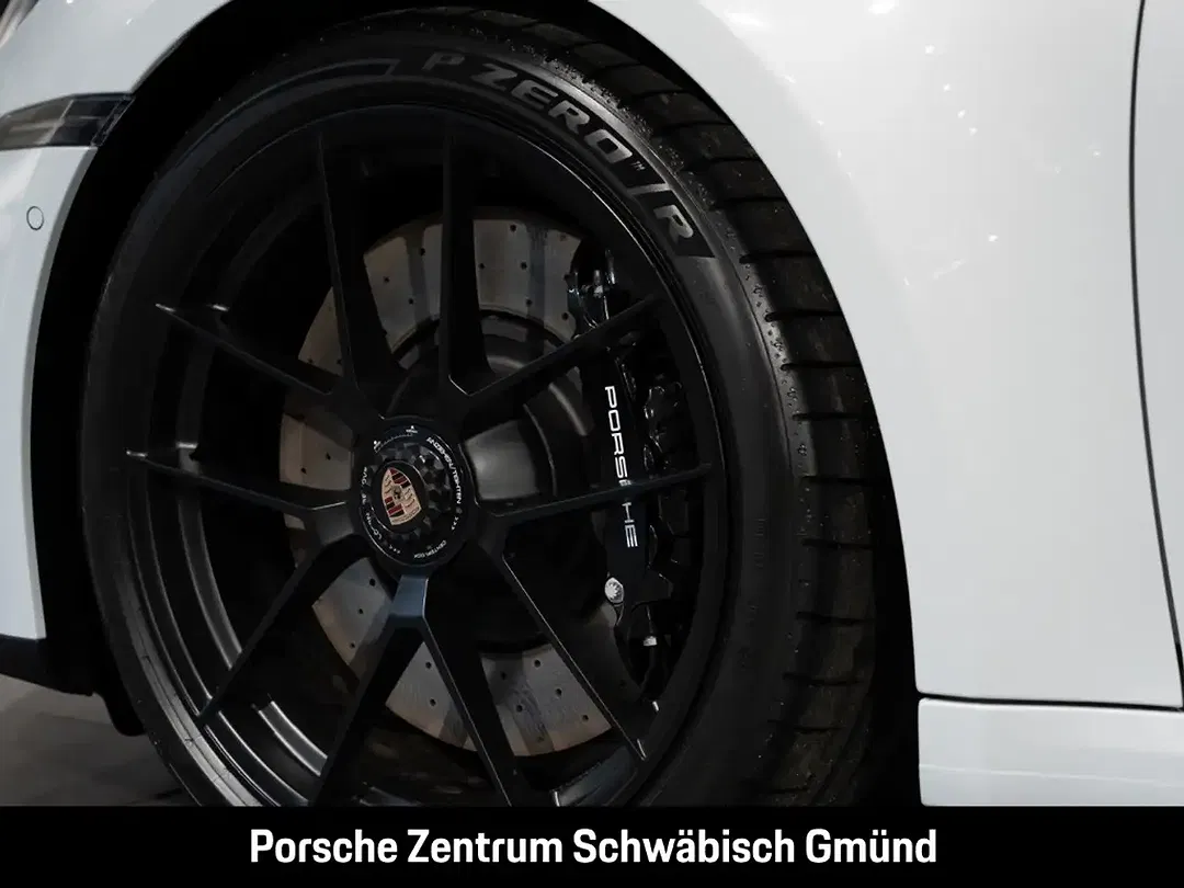 Porsche 992 - Thumbnail 14