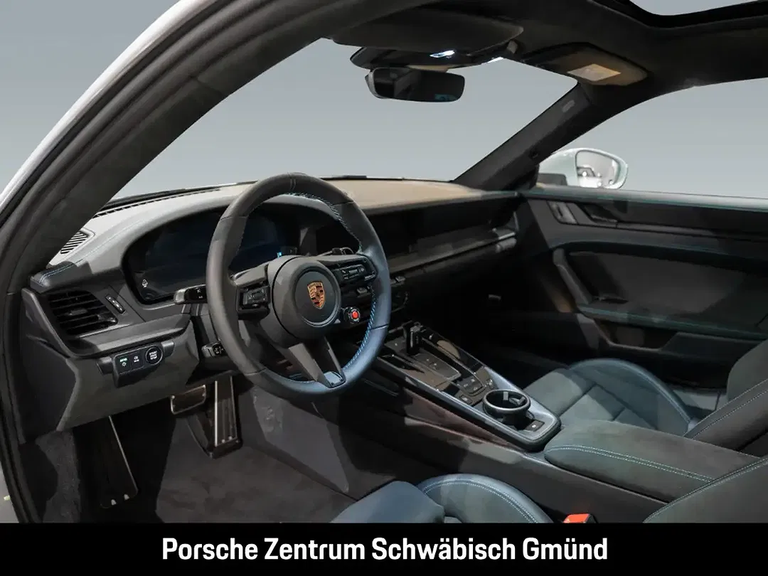 Porsche 992 - Thumbnail 5