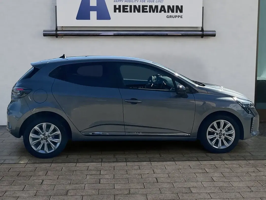 Renault Clio - Thumbnail 6