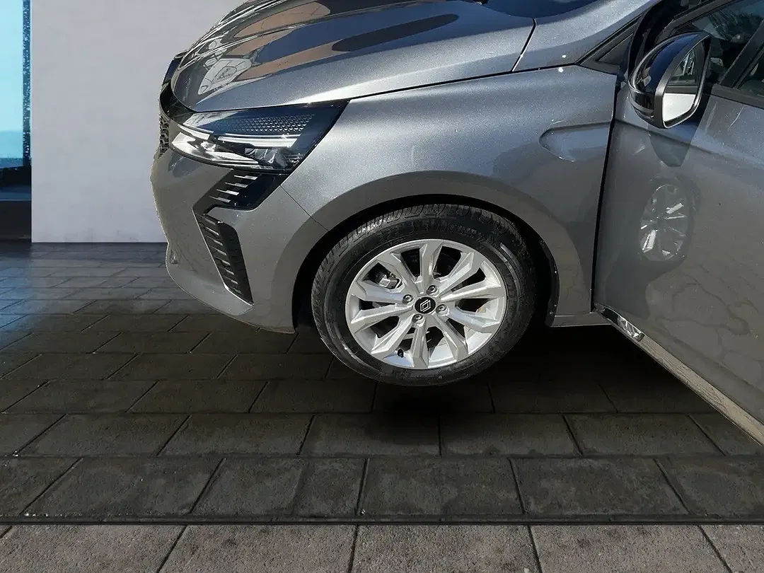 Renault Clio - Thumbnail 9