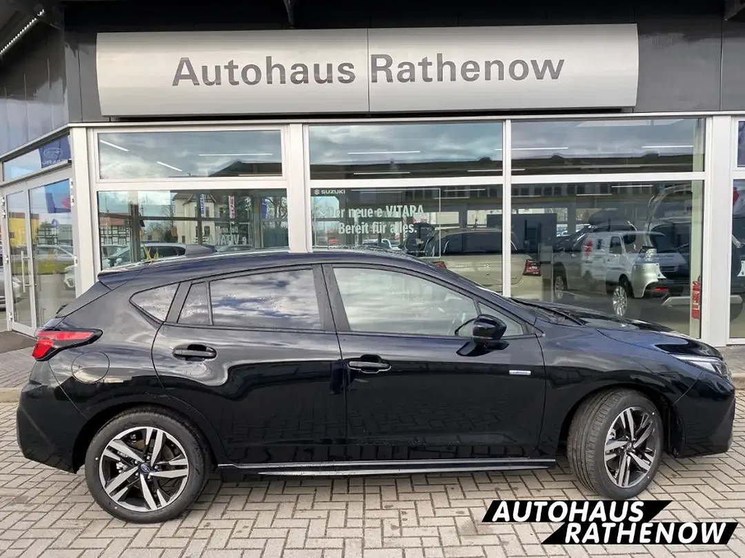 Subaru Impreza - Thumbnail 4