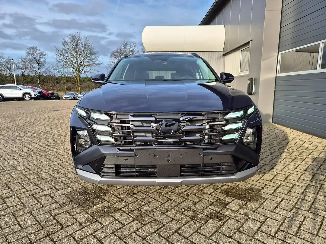 Hyundai TUCSON - Thumbnail 2